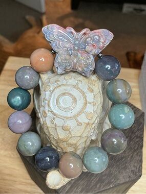 HQ Alashan Agate with OJ Butterfly 14mm